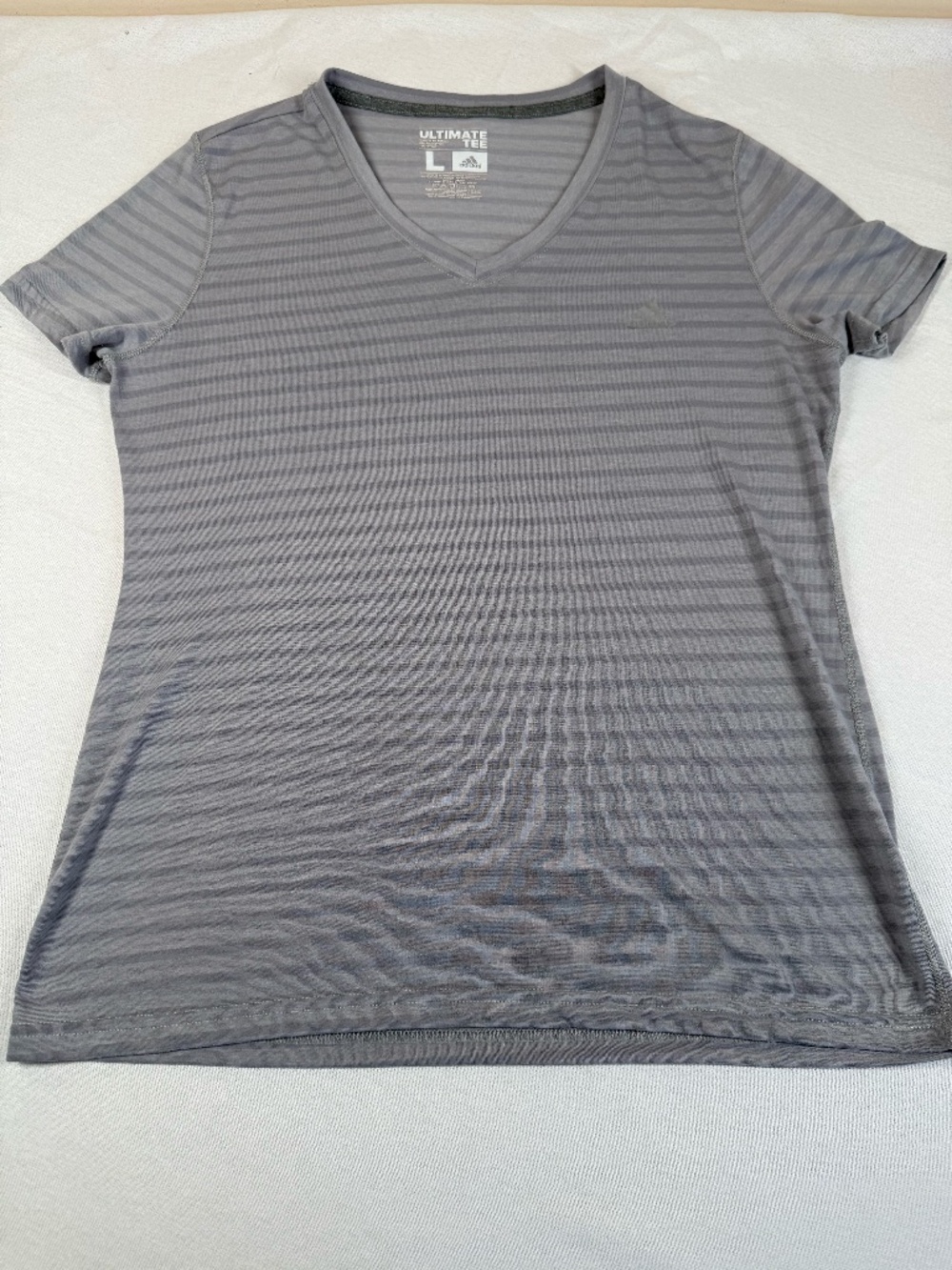 Adidas Women's V-Neck Athletic Short Sleeve Shirt Size Large - Gray Stripe